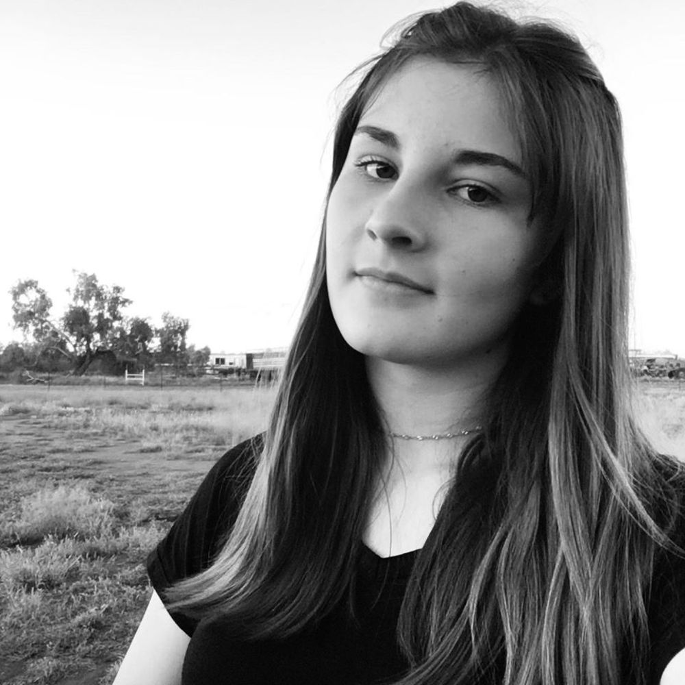 Meet your Posher, Anjalise